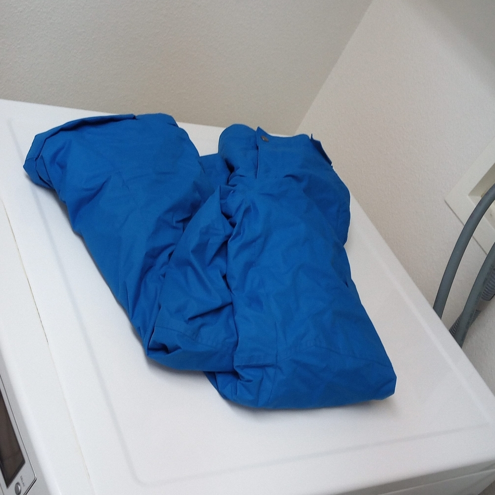 Boys Columbia snowpants size large